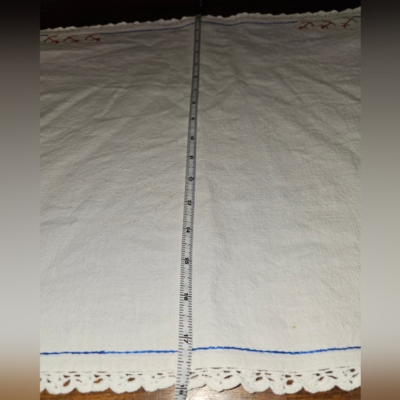 Vintage, handstitched Sail Boat Table Runner. - Picture 4 of 10